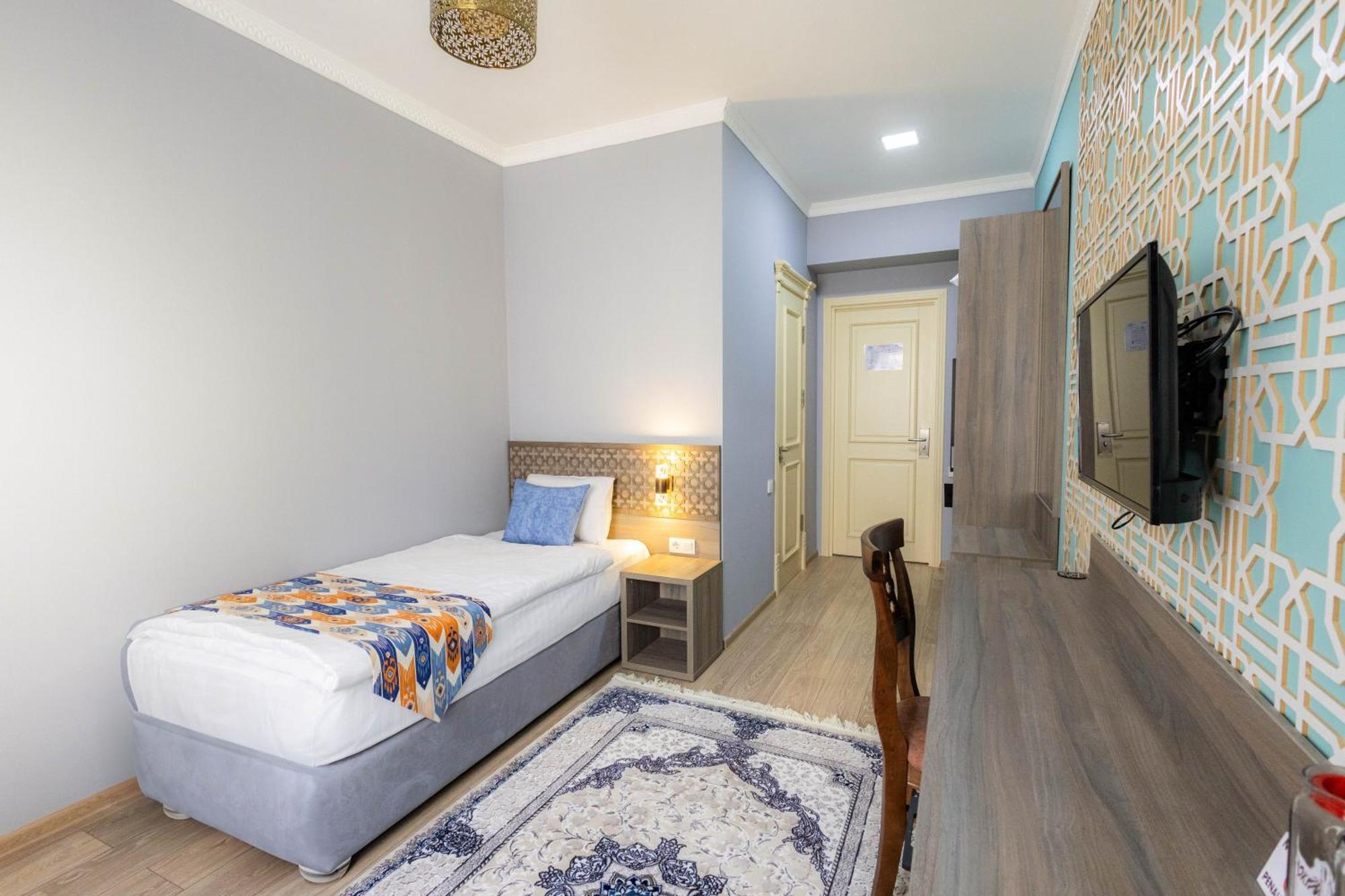 Khan Hotel سمرقند الغرفة الصورة